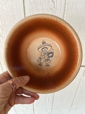 Vintage N.P.E. 1961 Oven Proof Bowl Brown 6.25" Japan Sombrero Boy